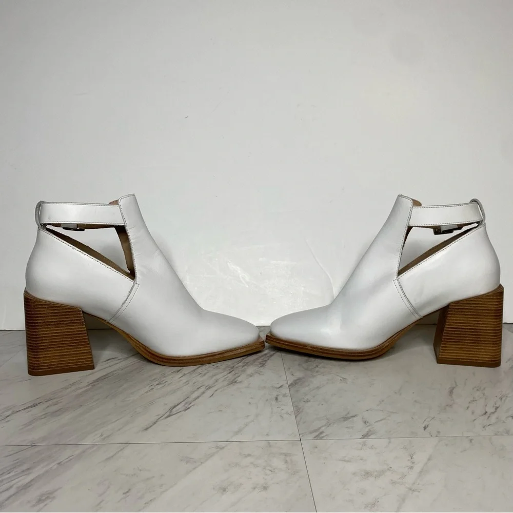 New! Free People Brady Square Toe White Leather Buckle Shootie Bootie 39.5
